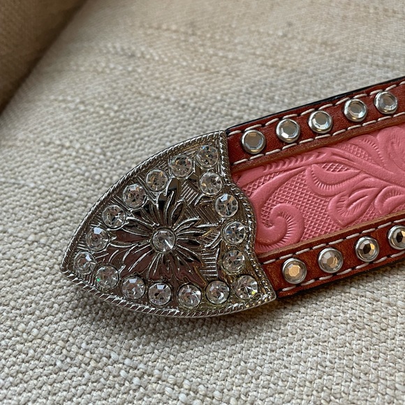 3D Pink Rhinestone Belt 32” - Picture 3 of 7